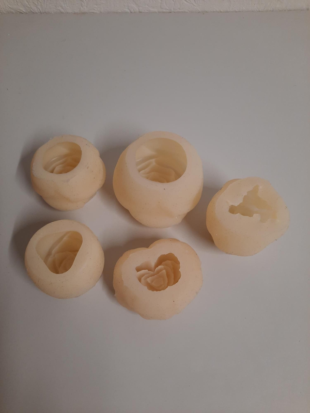 Moules silicone différents fleurs occasion ( lot de 5 moules ) 