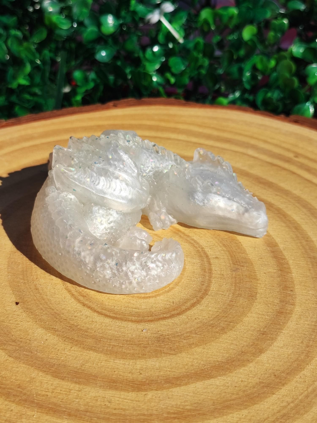 Dragon allongé 