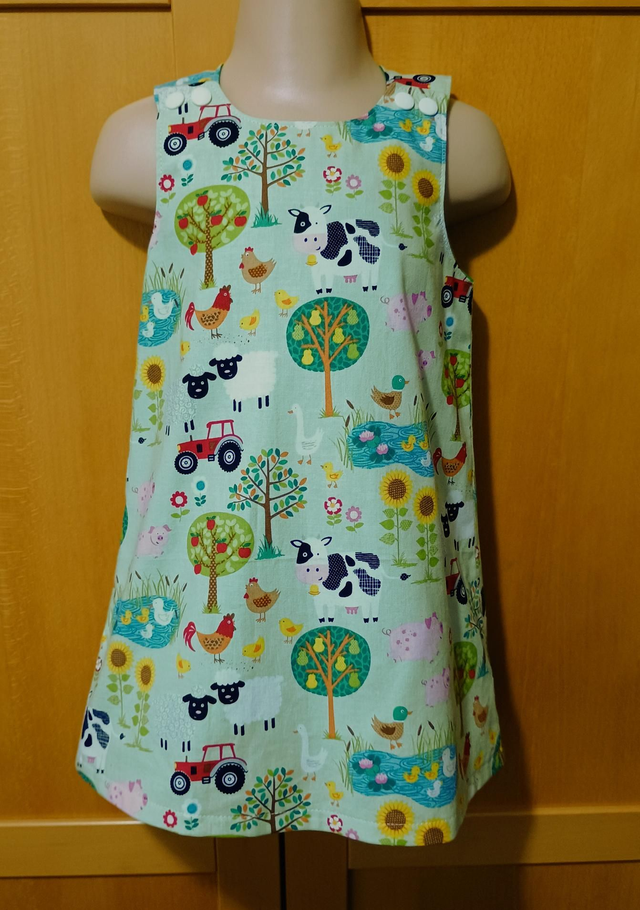 Dress - 18 mth (86 cm).   Jolly farm