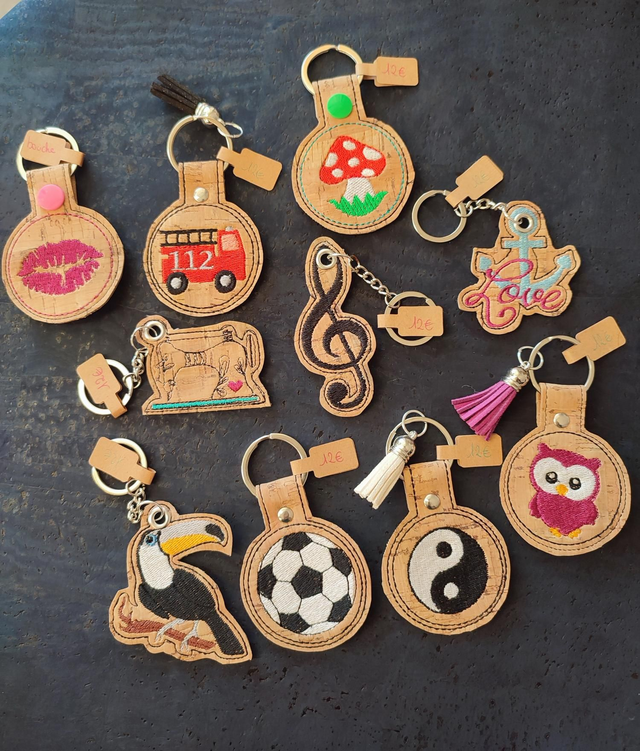 Nombreux choix : Porte clé en liège 