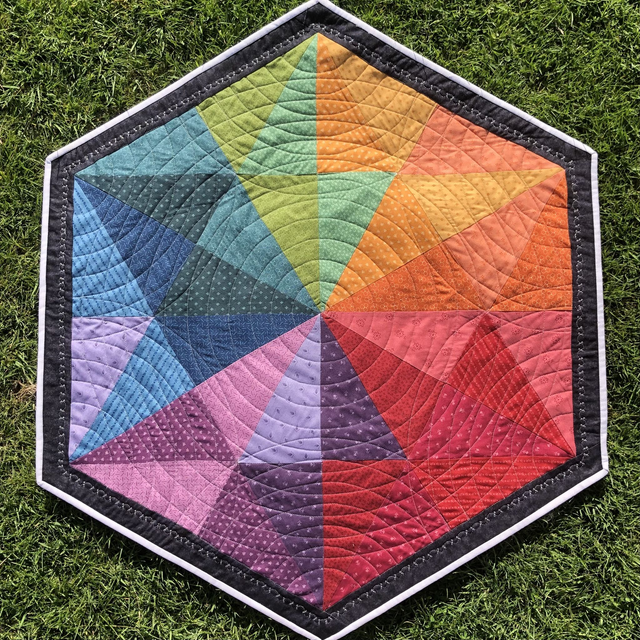 Rainbow Hexagon Itsy Bits (by Renee Nanneman