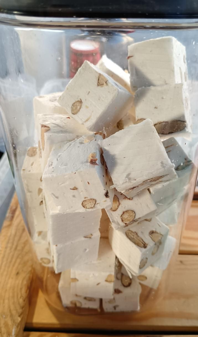 Nougat blanc (Prix au 100gr)