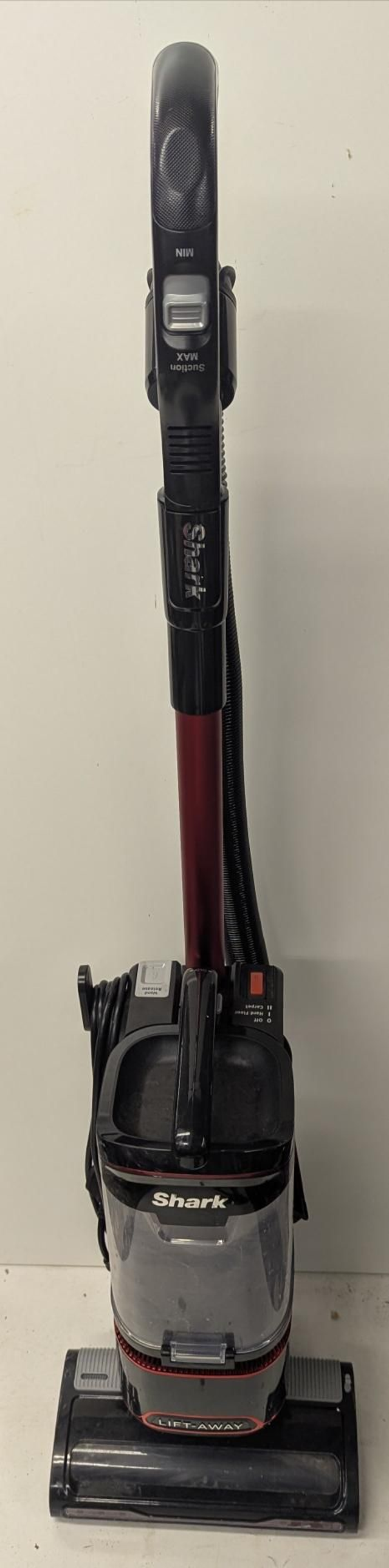 Shark NV602 lift-away upright vacuum 