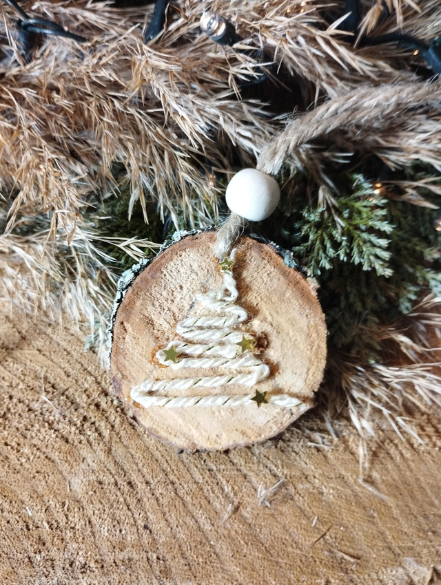 Déco suspension en bois - Sapin pailleté