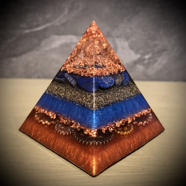 Custom Made 6cm Crystal Energy/Orgonite Pyramid