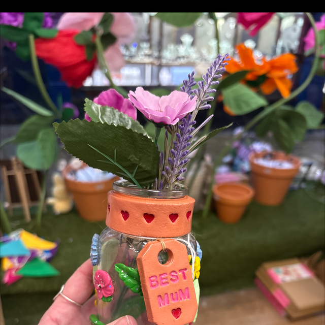 Best mum vase with flower’s boterbloem  