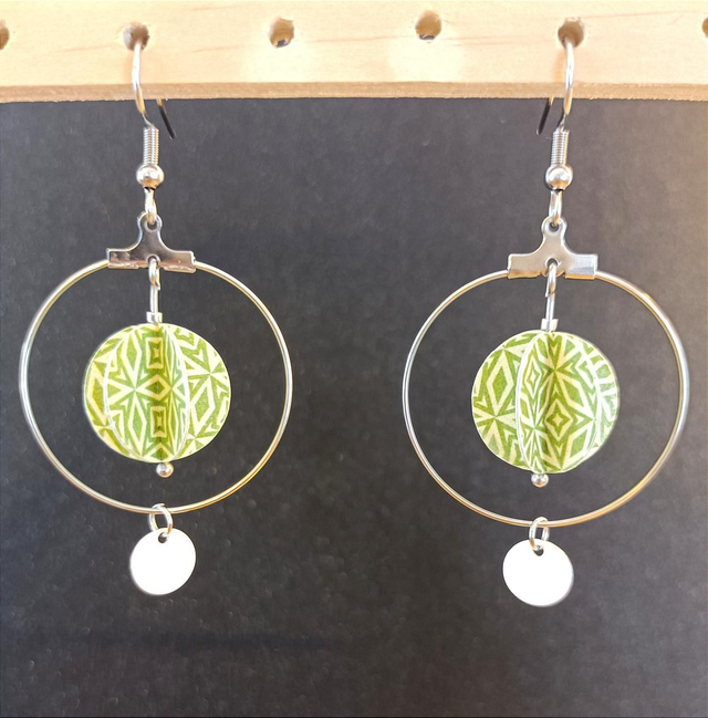 Petite perle cerclée, breloque émaillée blanche