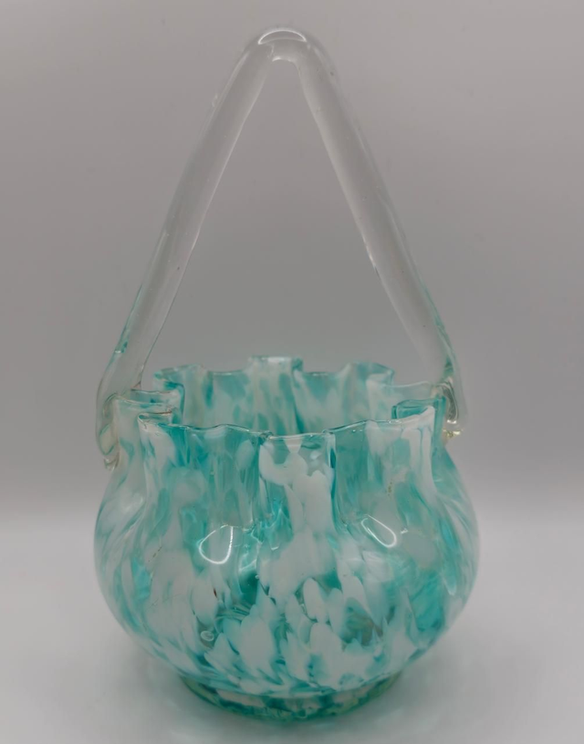 Panier en verre artisanal années 60-70