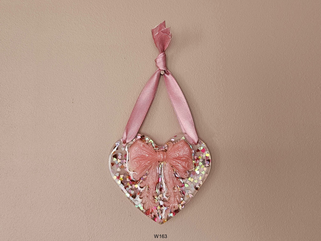 Bow Heart (W163)