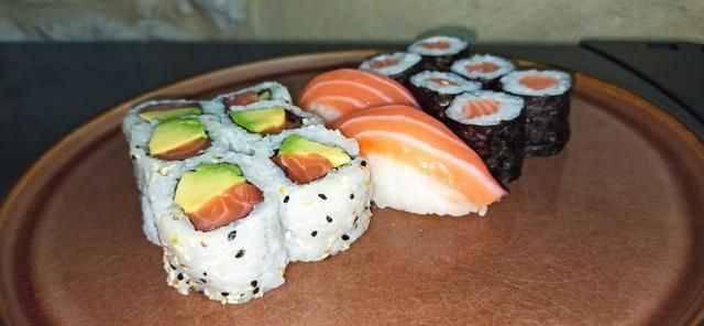 A - Sushi Maki Cali