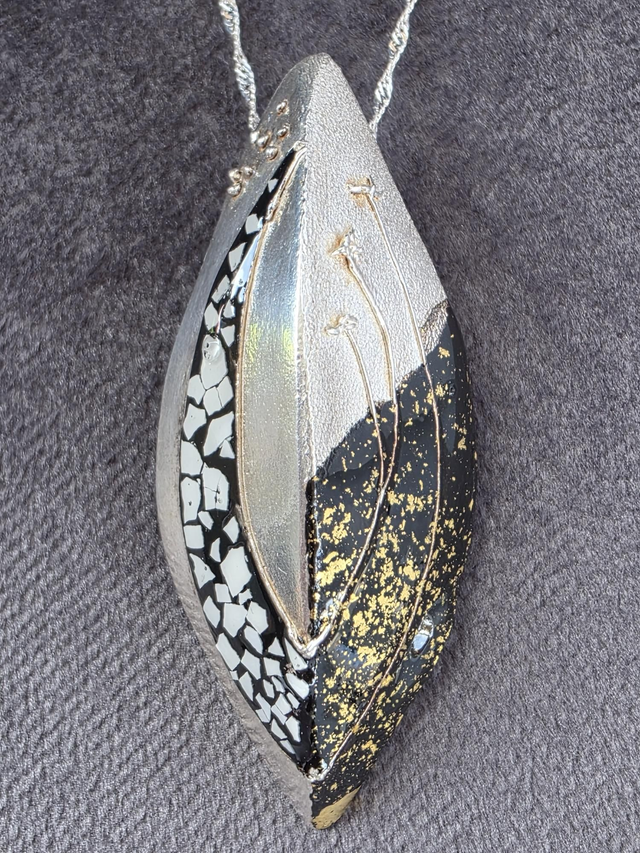 Maki-e necklace "The Path" - (MKN1)