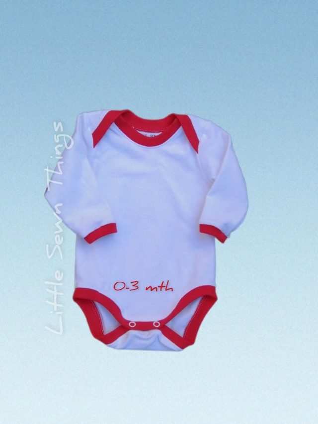 Xmas dungarees - 00-03 mth (4-5 kg). Snow globes dungarees