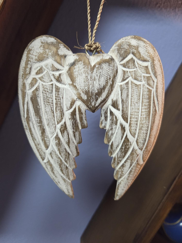Alas de ángel y corazón hecho a mano (madera)