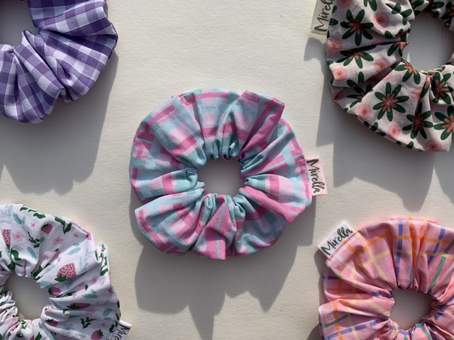 Strawberry Picnic Scrunchie 