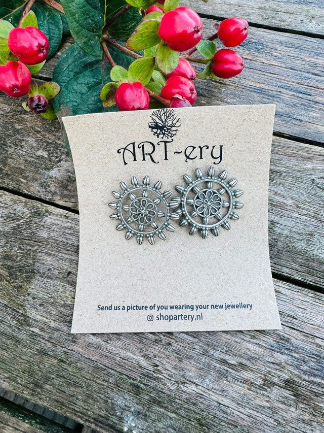 Architecture inspired jewellery