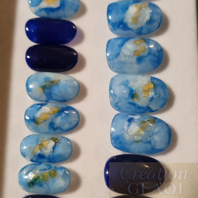 Bleue incrusté little oval S