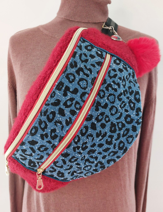 Sac banane en laine bouillie et Jeans imprimé léopard