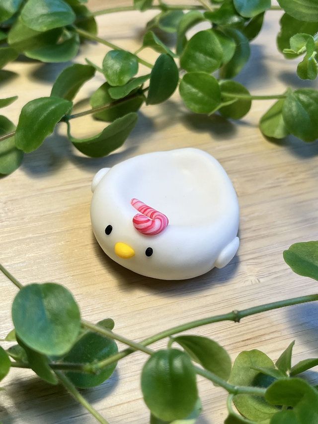 Oro-sten i Polymerlera – Handgjord Dekoration & Trygghetsobjekt