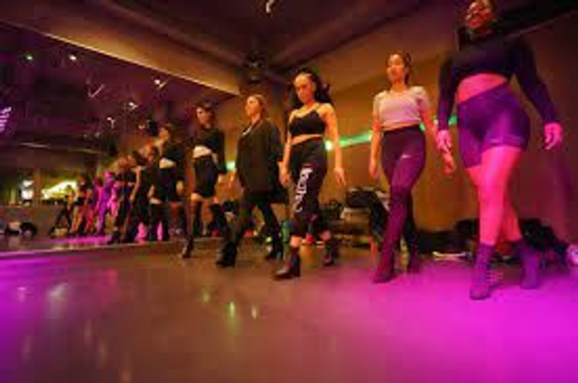 Hen Sexy Heels and Feels Class Deposit per Adult 