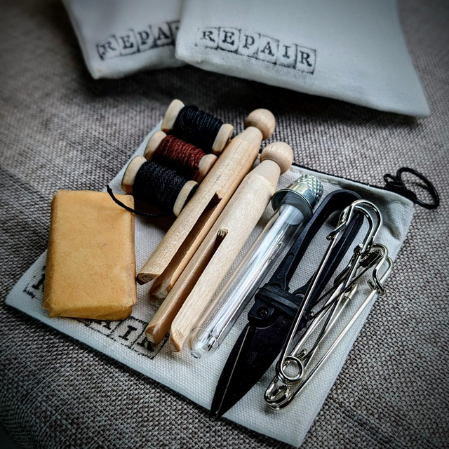Bushcraft Sewing Repair Kit