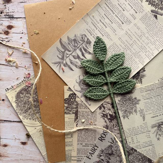 Branche avec feuillage (personnalisable pour créer votre bouquet)