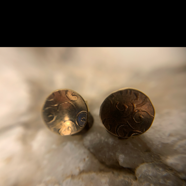 Ohrstecker „Round“ aus recyceltem 333/- Gelbgold 