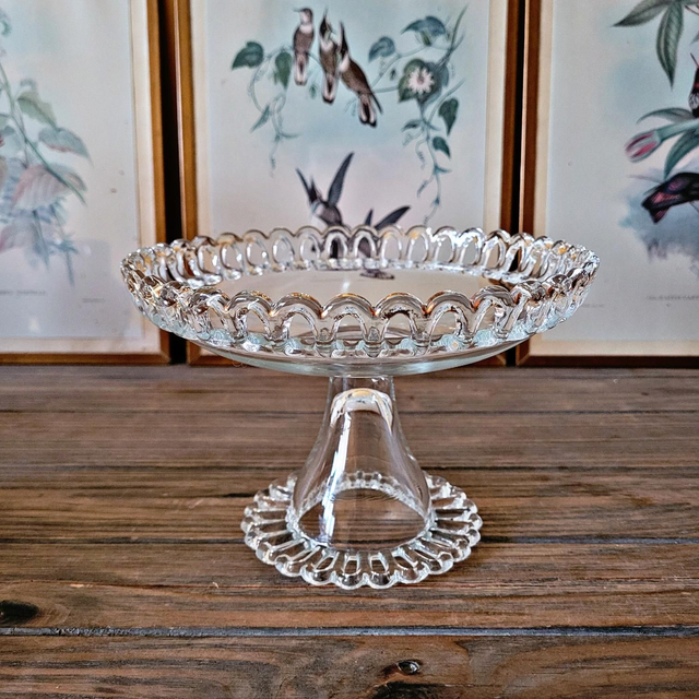 X Compotier / présentoir à gâteaux en cristal ajouré avec &quot;dorure&quot;