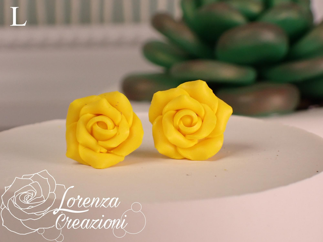 Orecchini a lobo rose gialle