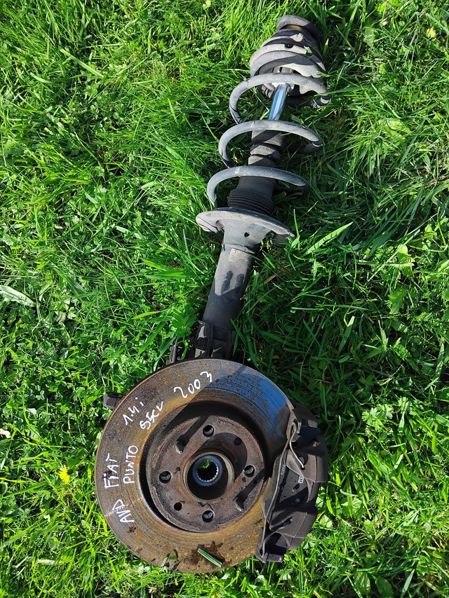 Demi-train avant droit 