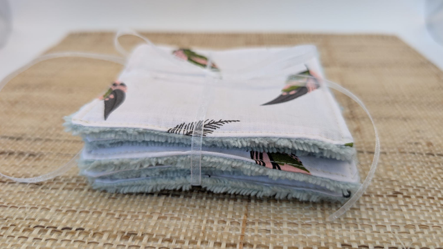 Lingettes démaquillantes lavables - Collection "Plumes", le lot de 5