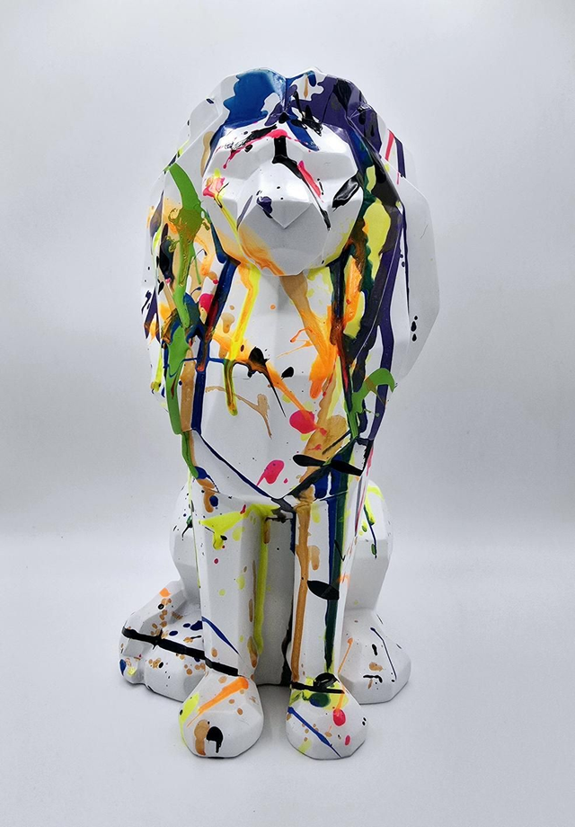 648. Geometric moulded Lion Ornament. Street Art style