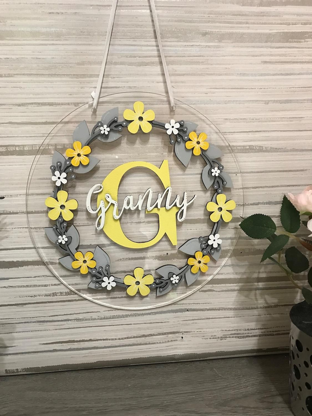 20cm hand painted floral circle with name