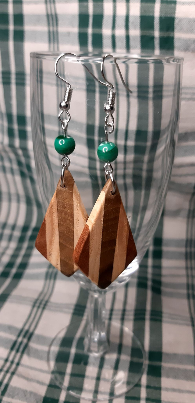 Boucles d'oreilles bois et pierres naturelles