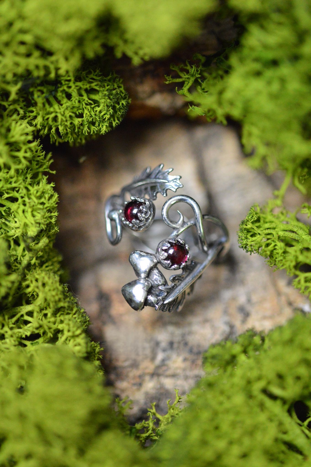 Bague Elfique - Grenat et champignons, T46 à 49