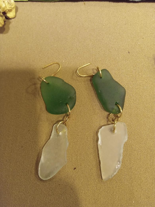 Orecchini Sea Glass doppio verde bottiglia e bianco