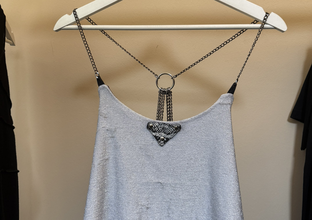 8383004 Light silver chain Top
