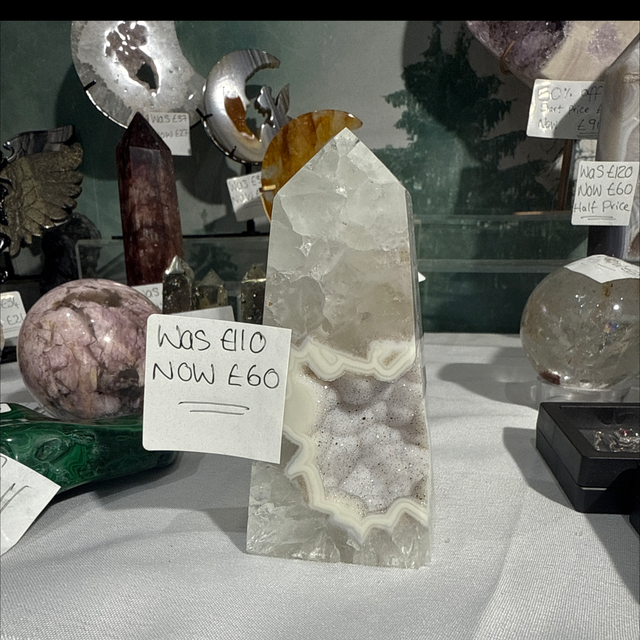 Brazilian agate tower 