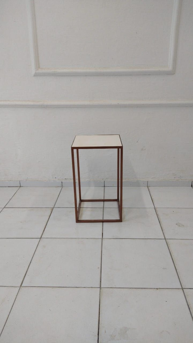 MESA  ROSE GOLD TAM. P- LOCAÇÃO 