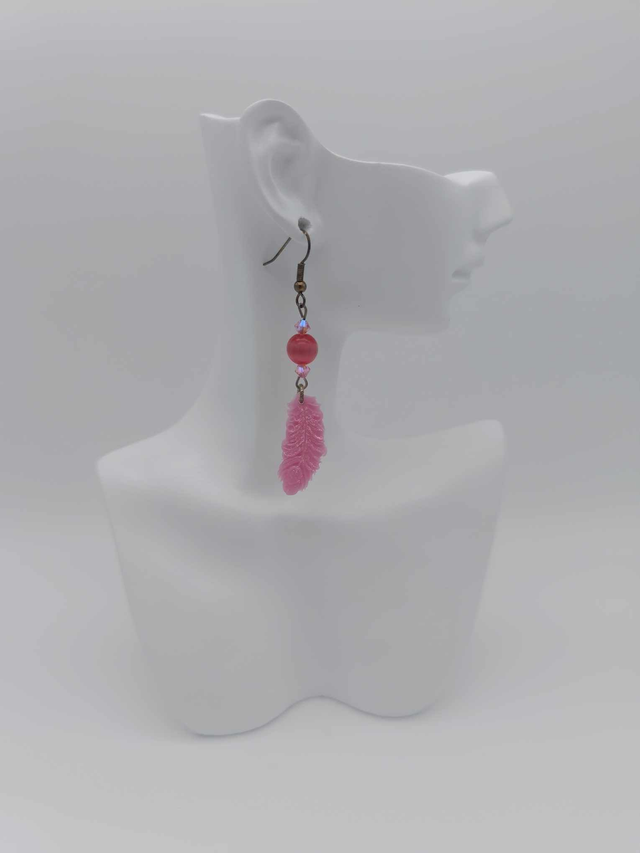 Boucles d&#039;oreilles en porcelaine froide Petite plume avec perles Swarovski
