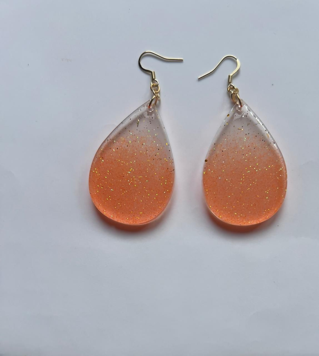Boucles d’oreilles Aurore pêche – Résine & Acier inoxydable doré