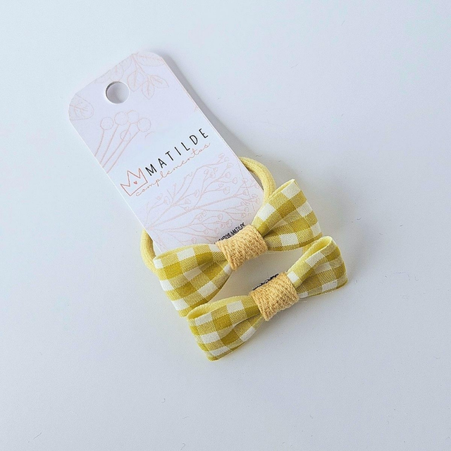 Colet Lazo Par Amarillo Cuadrille