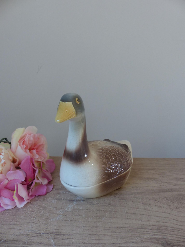 Terrine Oie en Faïence Signée Michel Gaugant – Plat décoratif vintage avec couvercle, décoration rustique de cuisine, France