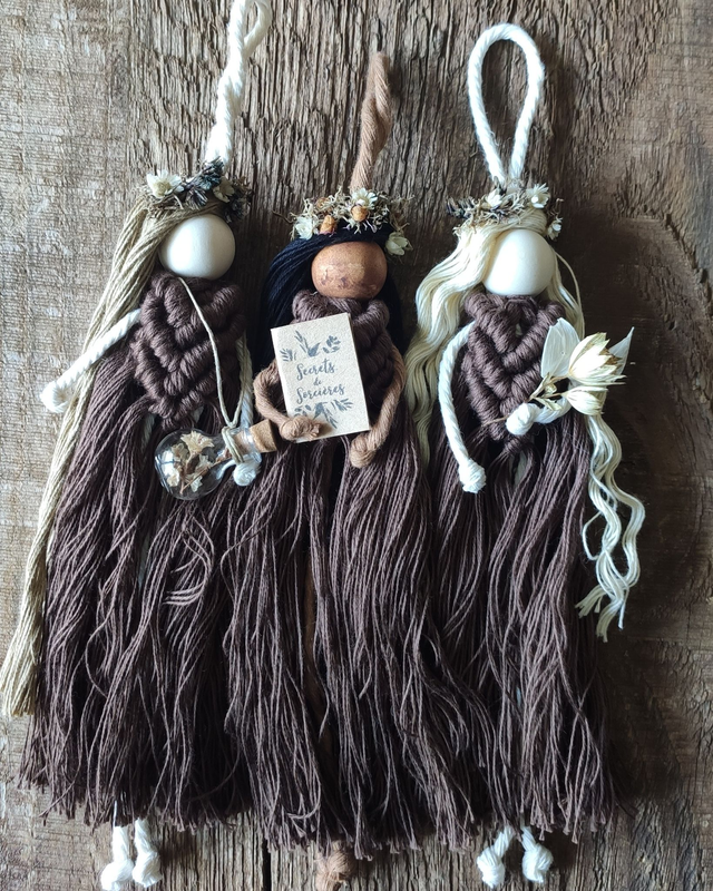 Poupée de sortilège Marron