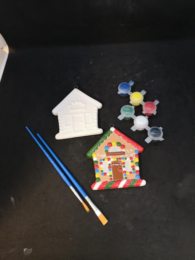 Gingerbread House Tree Decoration