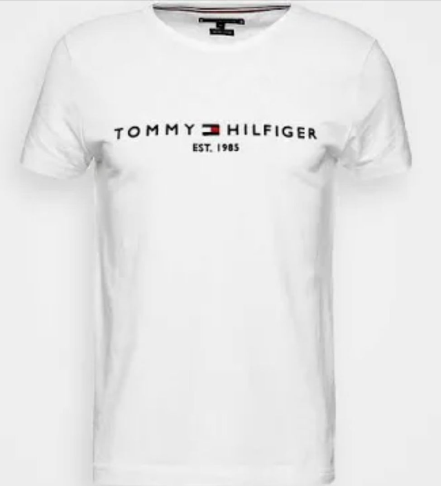 TOMMY HILFIGER T SHIRT 