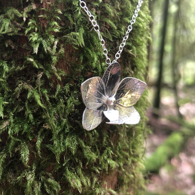 Pendentif Orchidée Phalaenopsis en Argent