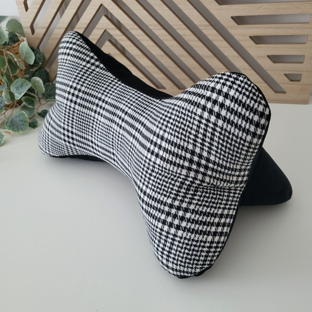 Coussin de lecture noir