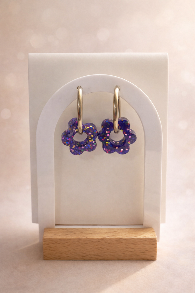 Fleurs violettes à paillettes