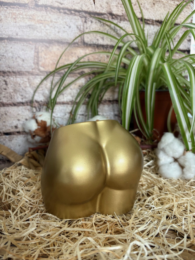 Vase pour fleurs séchées en Jesmonite : Popotin - Effet doré
