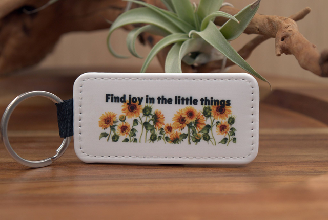  Key Ring – Sunflower Design, &quot;Find Joy in the Little Things,&quot; Double-Sided PU Leather Keychain 
